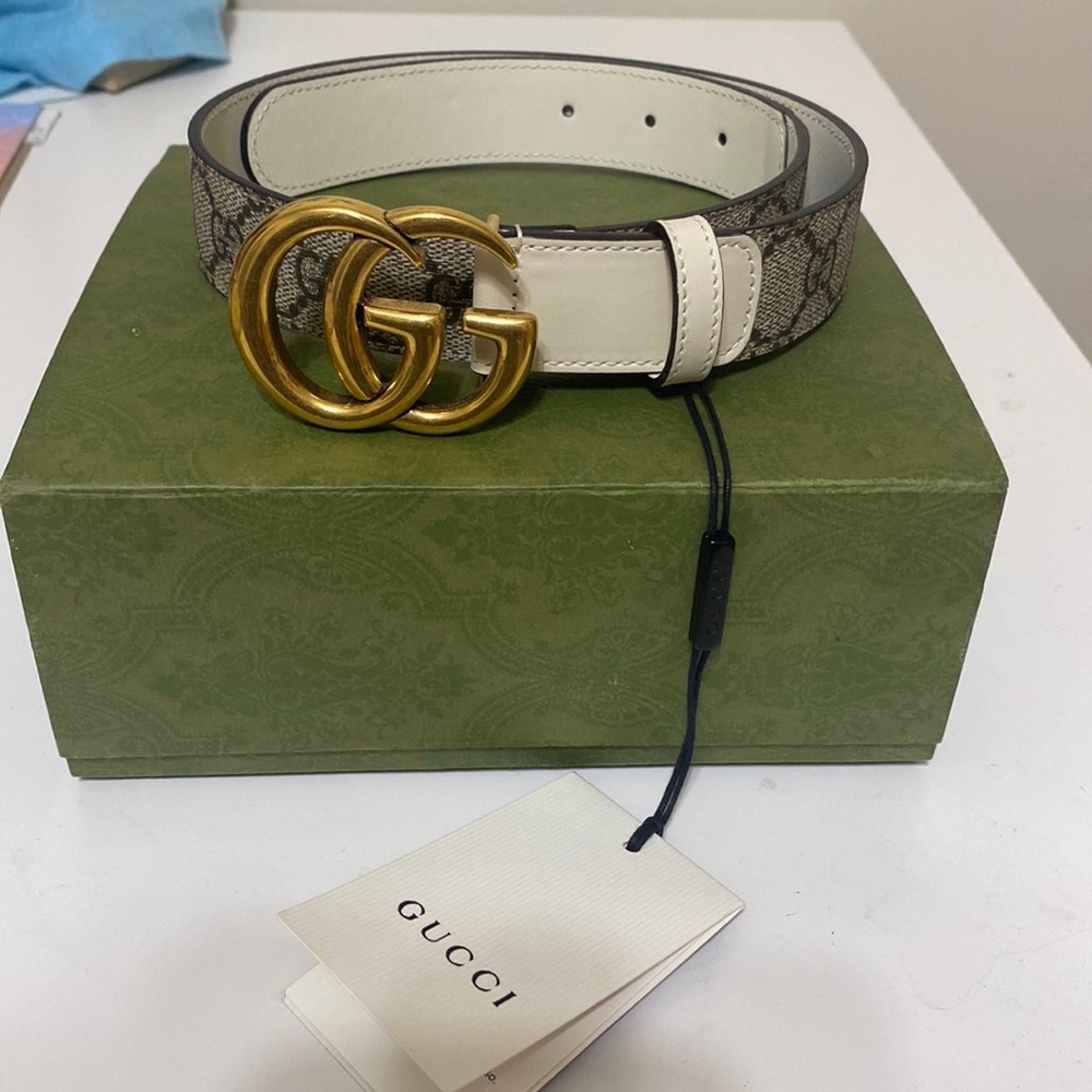 Authentic gucci GG belt with GG buckle